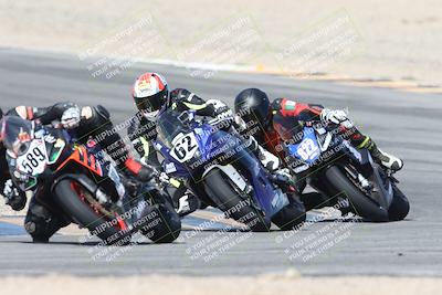 media/Oct-05-2025-CVMA (Sun) [[beeef4f201]]/Race 10-Formula Lightweight Twins Shootout/